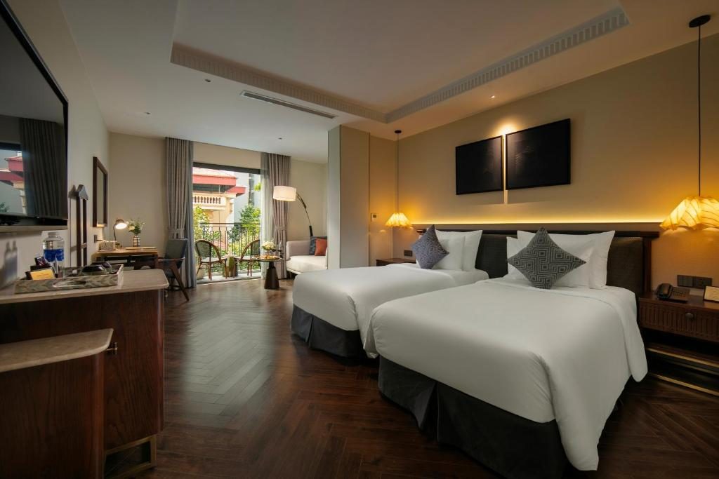 Lagom Suite Balcony City or Garden View Twin Beds