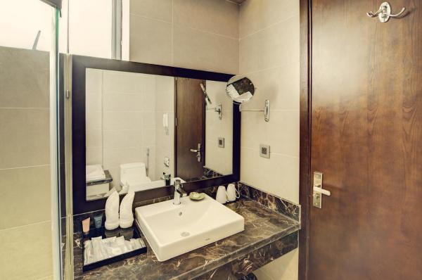 Phòng Deluxe Giường Đôi