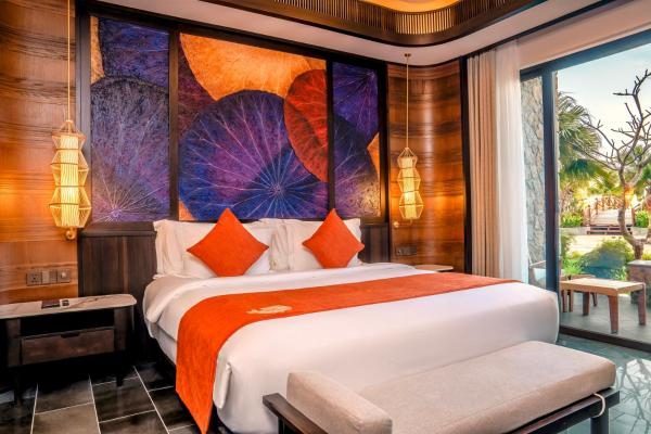 Deluxe Family Suite 2-Bedroom Garden View with Children Themed Room