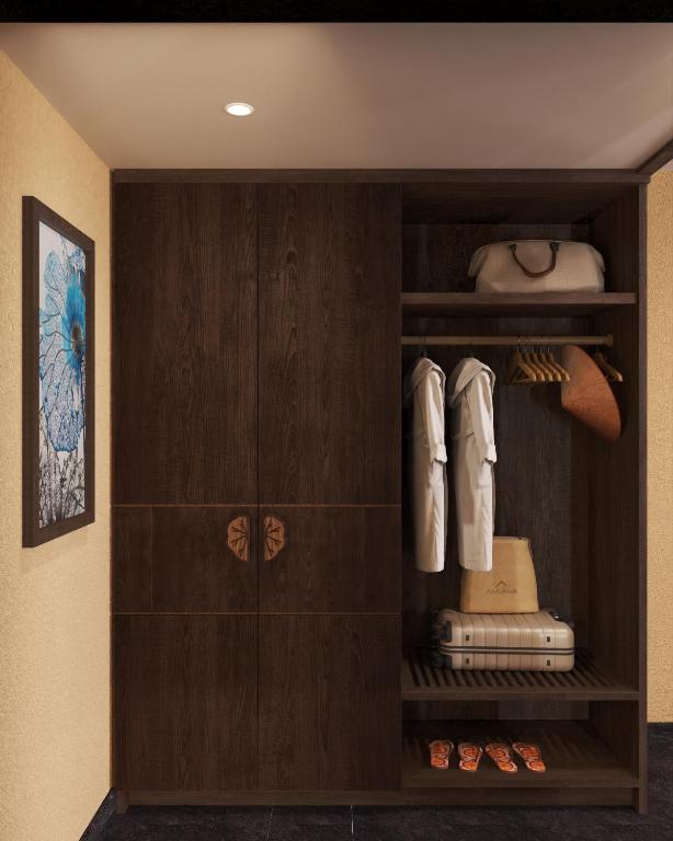 Executive Family Suite 2-Bedroom Sea View with Children Themed Room