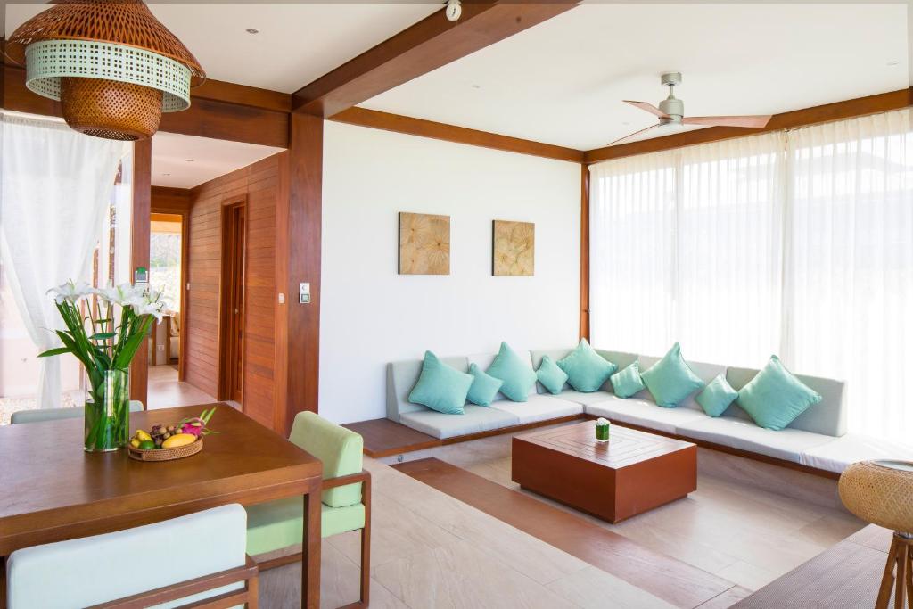 Biệt Thự 2 Phòng Ngủ Có Hồ Bơi Nhìn Ra Biển – Bao Trọn Gói Spa