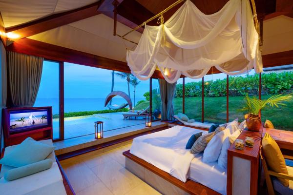 Biệt Thự Có Hồ Bơi Nhìn Ra Biển – Bao Trọn Gói Spa