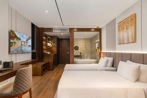 Phòng Premier Deluxe 2 Giường Đơn Nhìn Ra Biển
