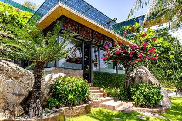 Bungalow Nhìn Ra Biển