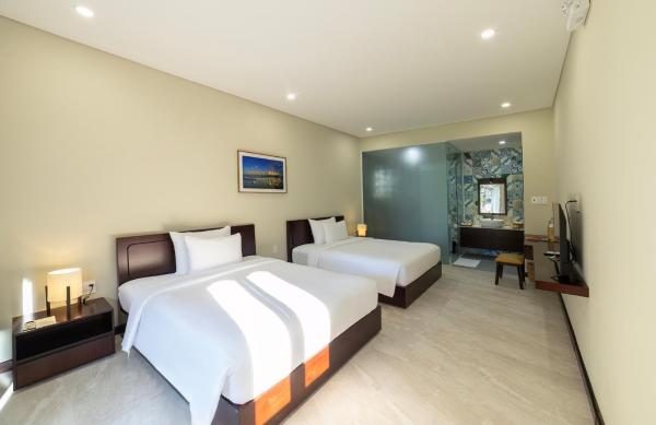 Bungalow Gia đình Hướng Hồ bơi