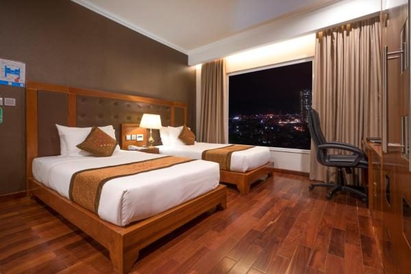 Phòng Deluxe có 2 Giường đơn nhìn ra Thành phố