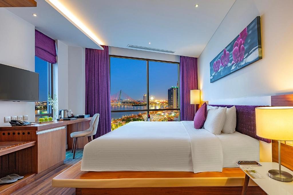 Phòng Deluxe Giường Đôi Nhìn Ra Sông