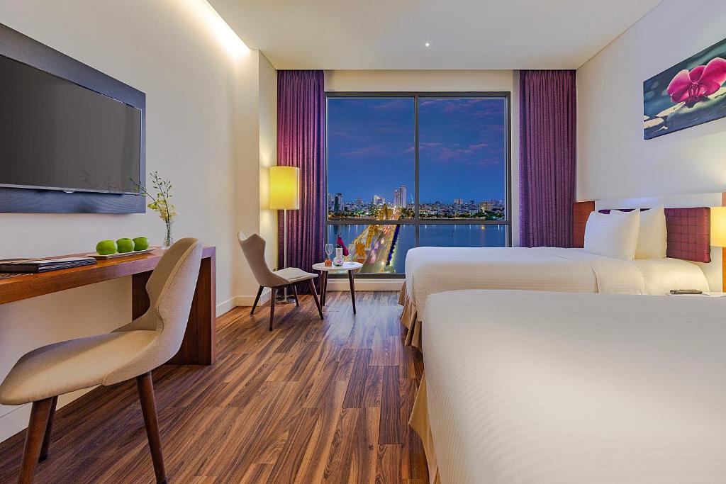 Phòng Deluxe 2 Giường Đơn Nhìn Ra Sông