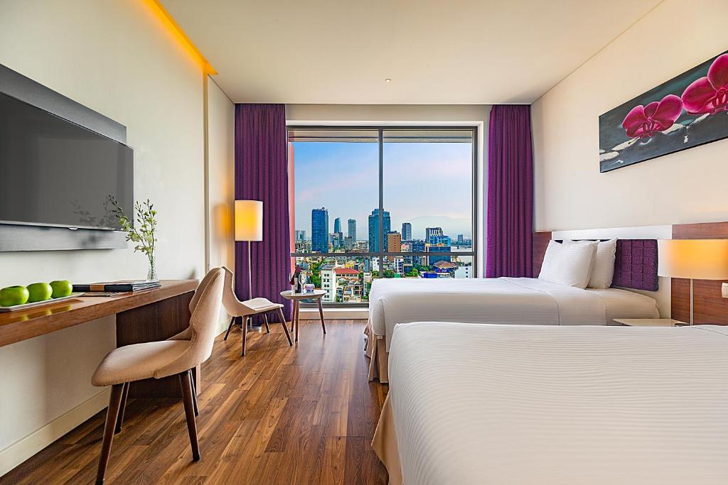 Phòng Deluxe 2 Giường Đơn Nhìn Ra Thành Phố – Tầng Cao