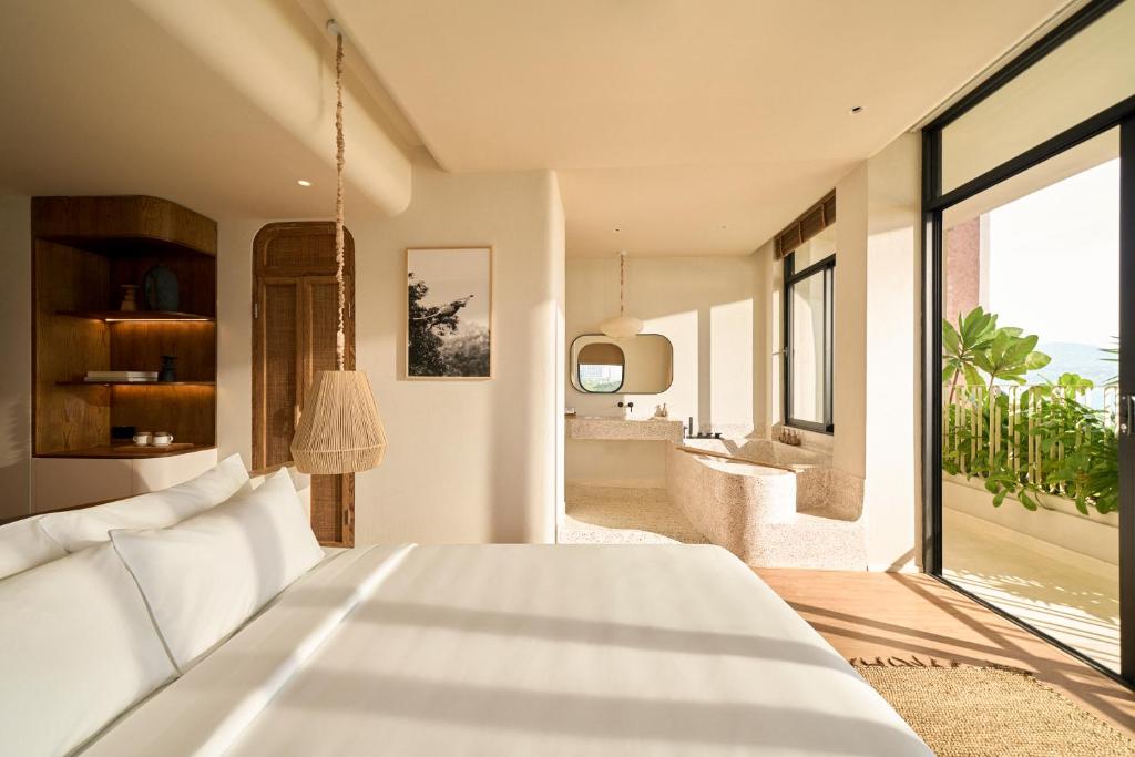 Phòng Deluxe Giường Đôi Có Bồn Tắm