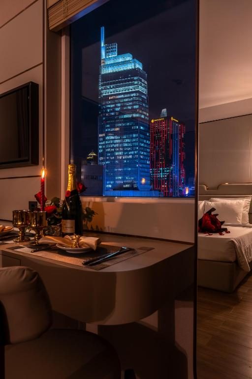 Signature City & River View