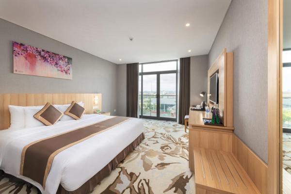 Phòng Premium Giường cỡ King có Ban công