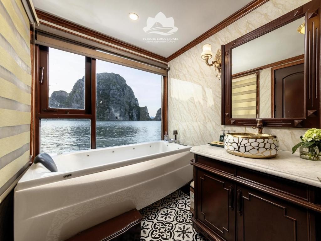 Phòng Deluxe Giường Đôi/2 Giường Đơn Có Ban Công