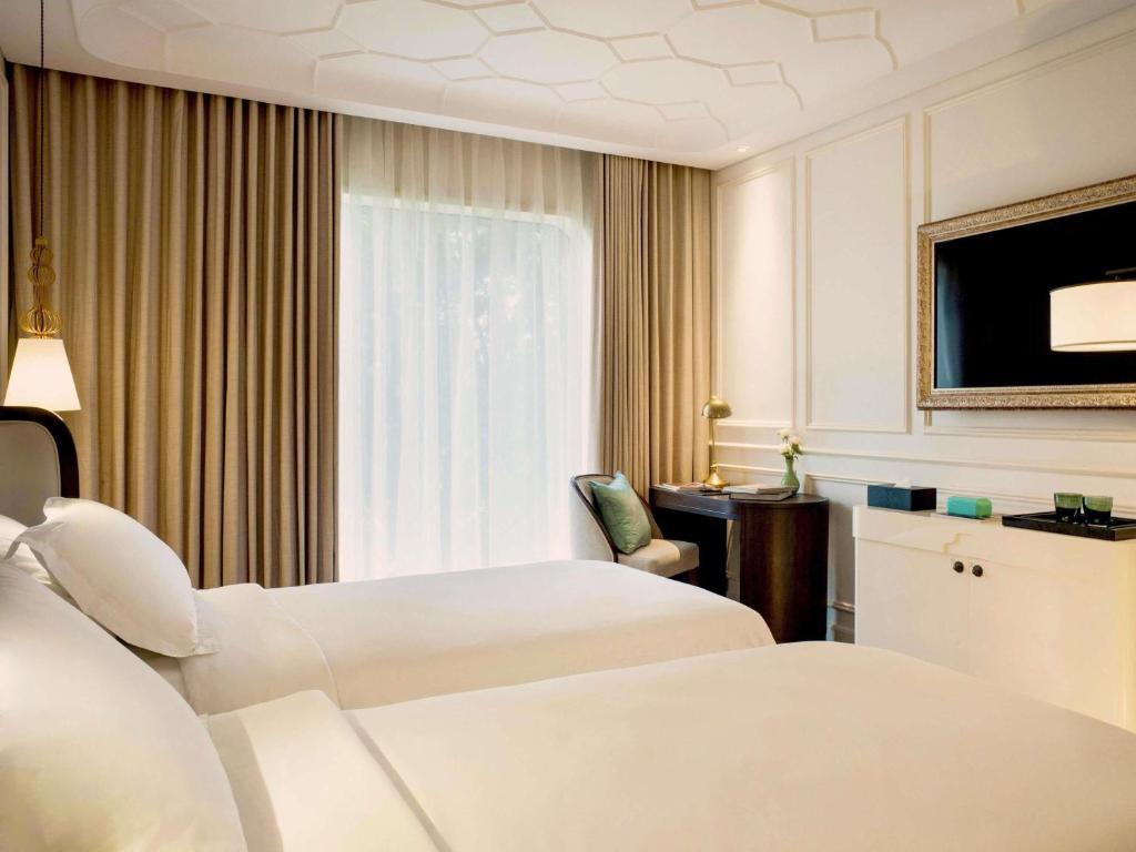 Deluxe Room, 2 Single Size Beds, City View
