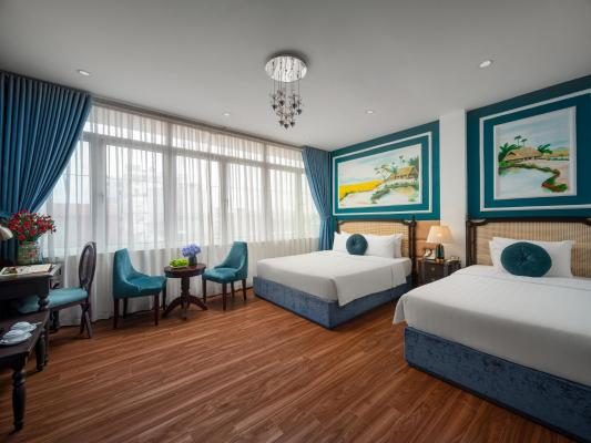 Suite Gia Đình Deluxe