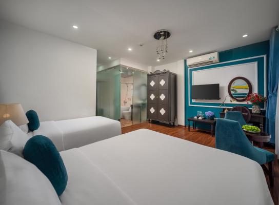 Suite Gia Đình Deluxe