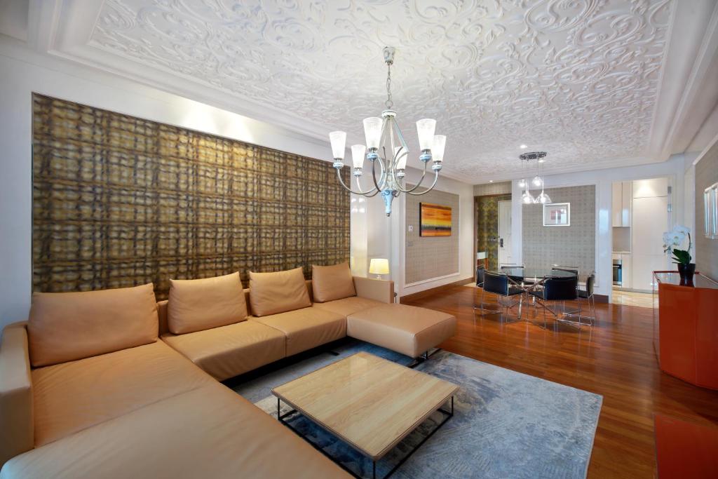 Two-Bedroom Premier (Modern Style)