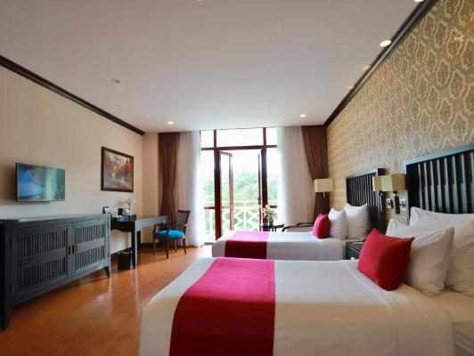 Phòng Deluxe 2 Giường Đơn Nhìn Ra Núi