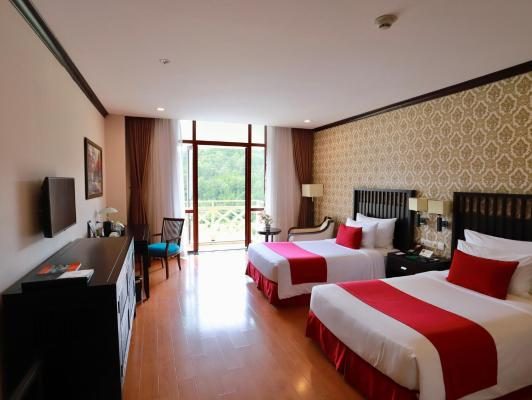 Phòng Deluxe 2 Giường Đơn Nhìn Ra Núi