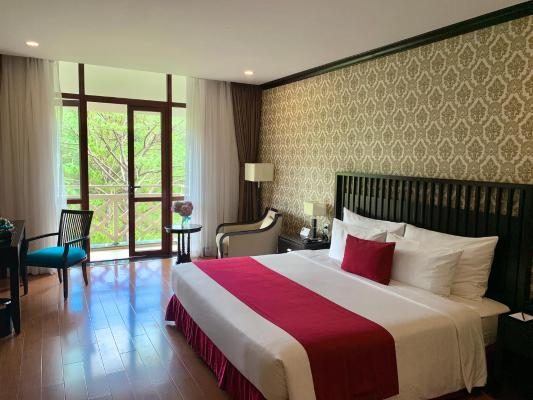 Phòng Deluxe Có Giường Cỡ King Nhìn Ra Núi