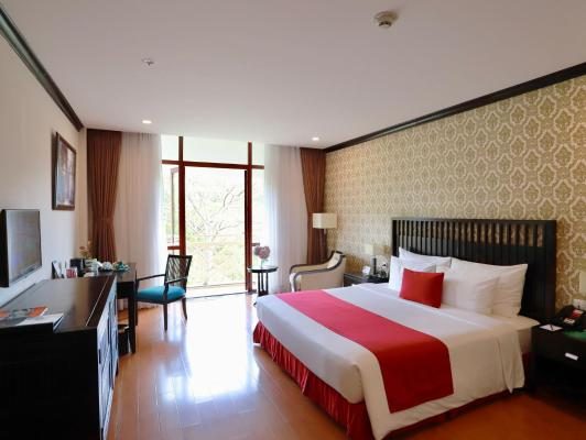 Phòng Deluxe Có Giường Cỡ King Nhìn Ra Núi