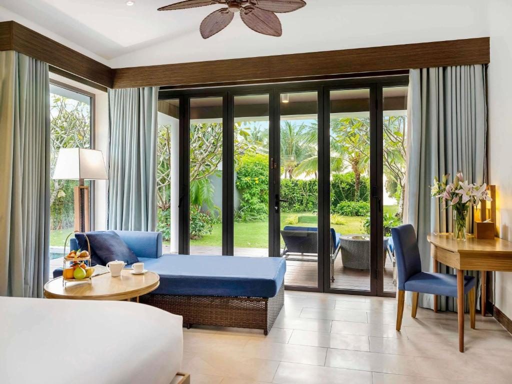 Bungalow Deluxe với Hồ Bơi Riêng và Tầm Ra Khu Vườn