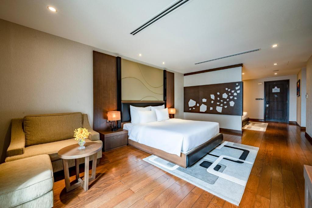 Suite Gia Đình