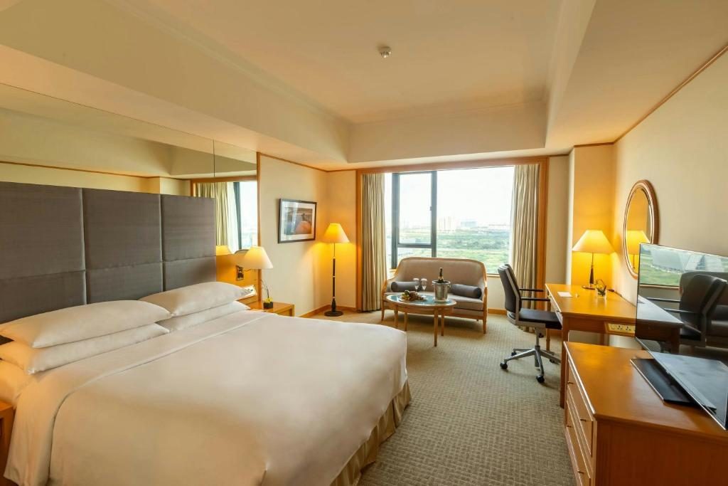 Phòng Club Giường Cỡ King Nhìn Ra Sông – Hạng Club