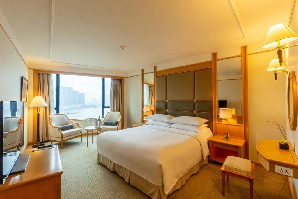 Suite Deluxe, Tầng Club, Suite 1 Phòng Ngủ, 1 Giường Cỡ King