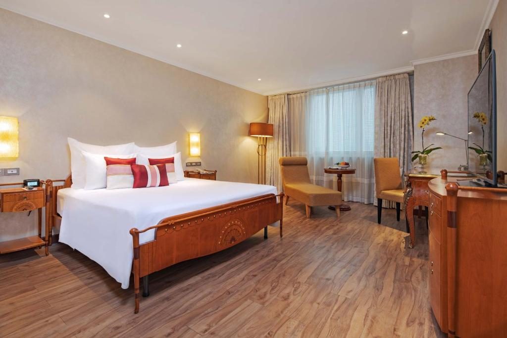 Junior Suite (Lounge Access)