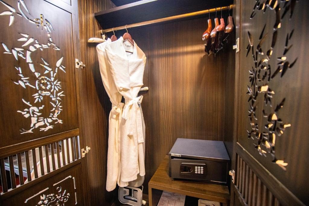 Phòng Deluxe 2 Giường Đơn Nhìn Ra Sông