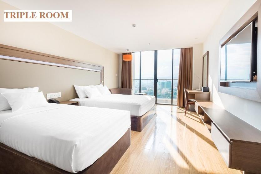 Phòng 3 Người Nhìn Ra Thành Phố