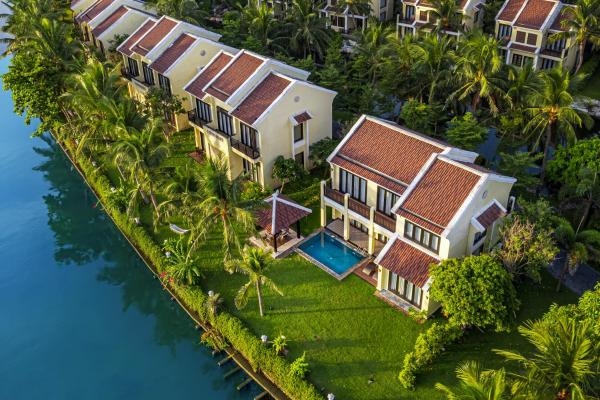 Biệt Thự 4 Phòng Ngủ Có Hồ Bơi Riêng Và Nhìn Ra Sông