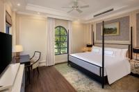 Biệt Thự 4 Phòng Ngủ Có Tầm Nhìn Ra Hồ Nước Và Hồ Bơi Riêng