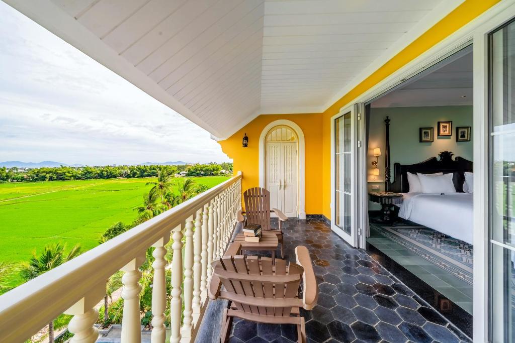 Suite Executive, Cánh Club