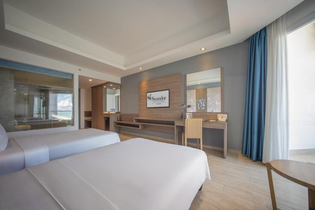 Suite Gia Đình Deluxe