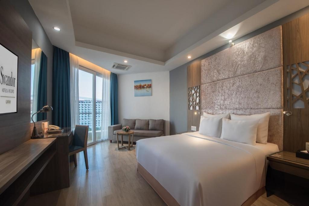 Suite Gia Đình Deluxe
