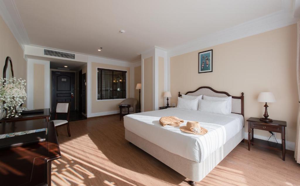 Phòng Grand Deluxe Có Giường Cỡ King Nhìn Ra Biển