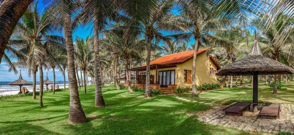 Bungalow Nhìn Ra Biển Có Sân Hiên
