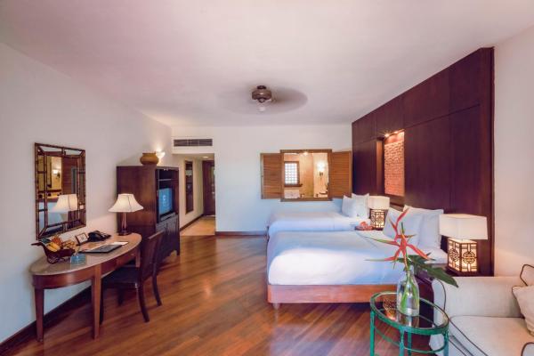 Superior Double or Twin Room with Lagoon View – Daily Guest Activities