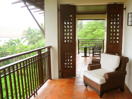 Family Room with Balcony – Daily Guest Activities