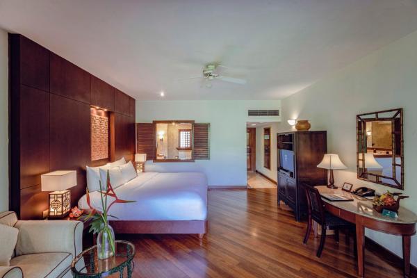 Family Room with Balcony – Daily Guest Activities