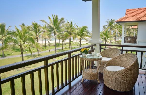 Biệt Thự – Trước Biển