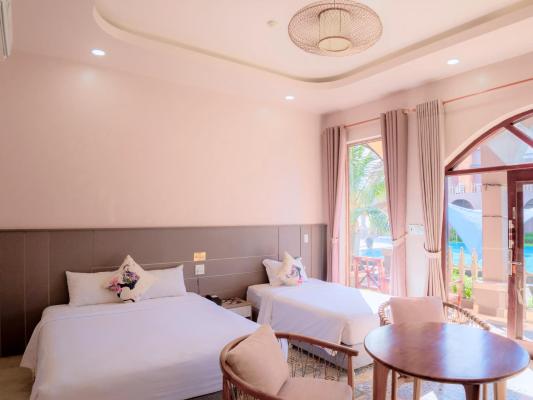 Phòng 3 Người Nhìn Ra Hồ Bơi