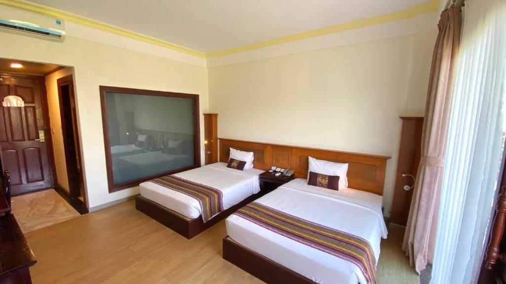 Phòng Deluxe Giường Đôi/2 Giường Đơn Nhìn Ra Vườn