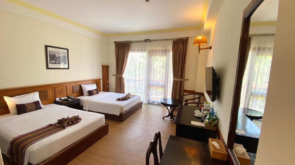 Phòng Deluxe Giường Đôi/2 Giường Đơn Nhìn Ra Vườn