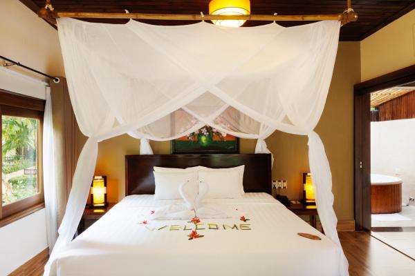 Bungalow với Bể sục và Tầm nhìn ra Biển