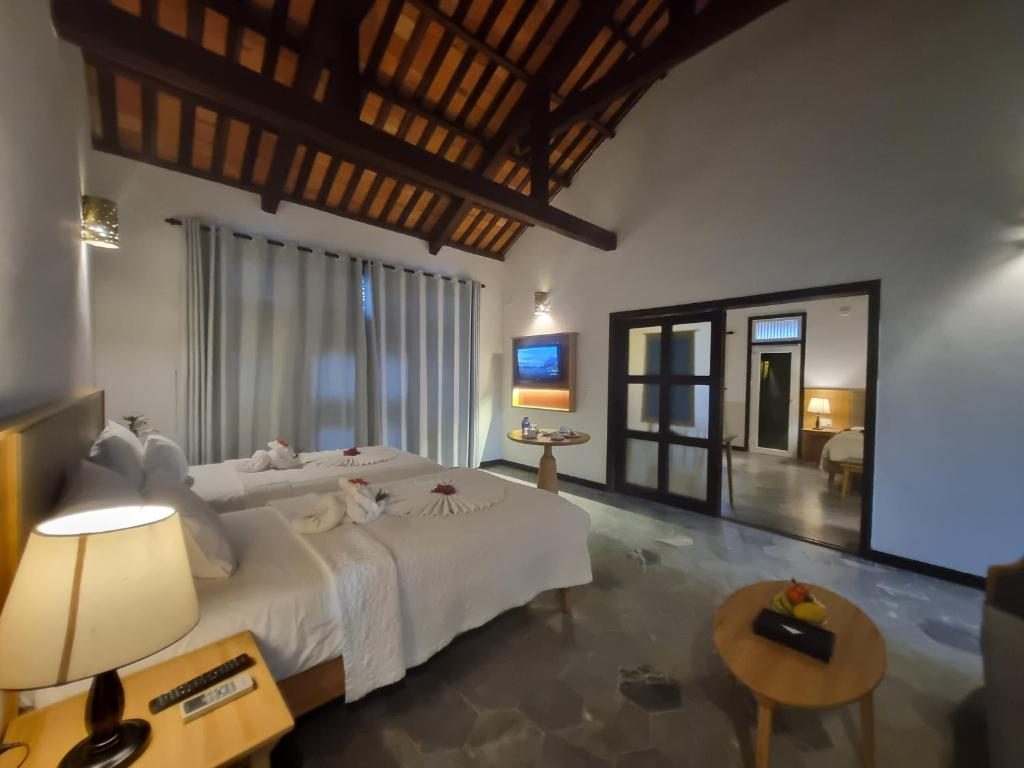 Suite Gia Đình Deluxe