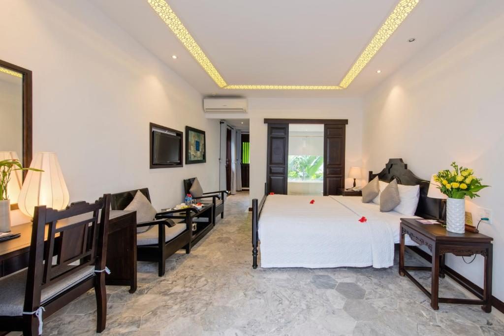 Phòng Giường Đôi/ 2 Giường Đơn với Phòng tắm Riêng Bên Ngoài