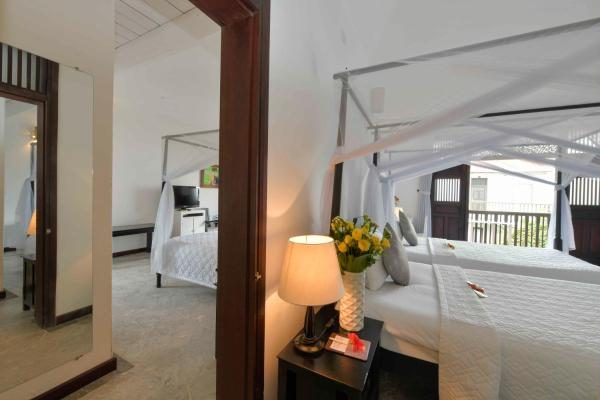 Phòng Grand Deluxe Gia Đình Thông Nhau Qua Cửa Nối